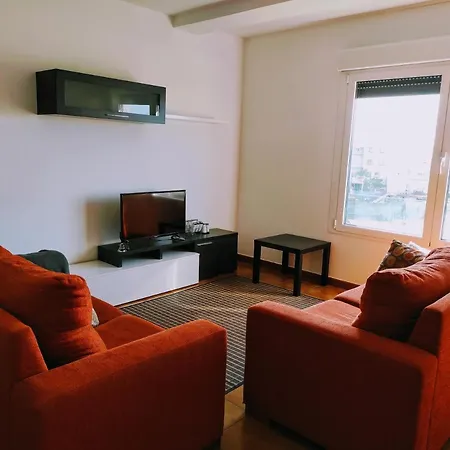 Apartamento Piso Con Vistas A La Ria. 6 Personas *