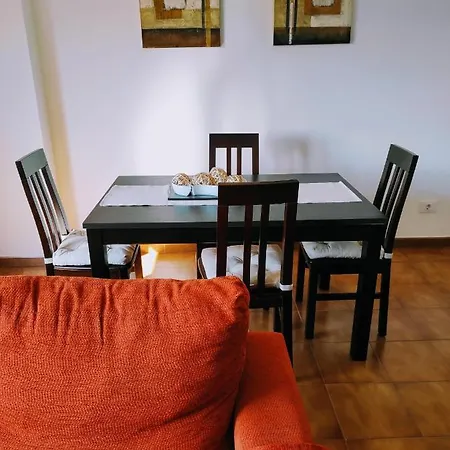 Piso Con Vistas A La Ria. 6 Personas