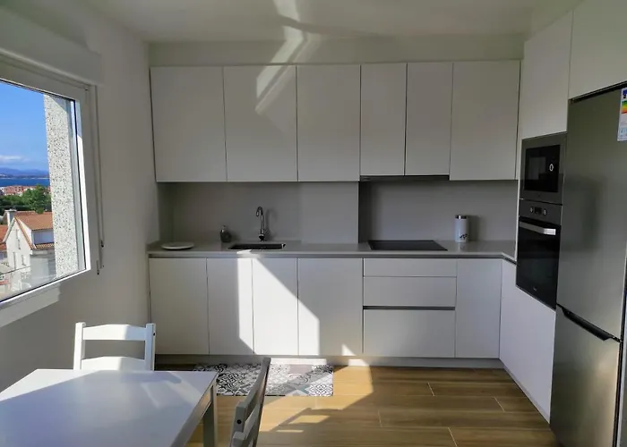 Apartamento Piso Con Vistas A La Ria. 6 Personas O Grove